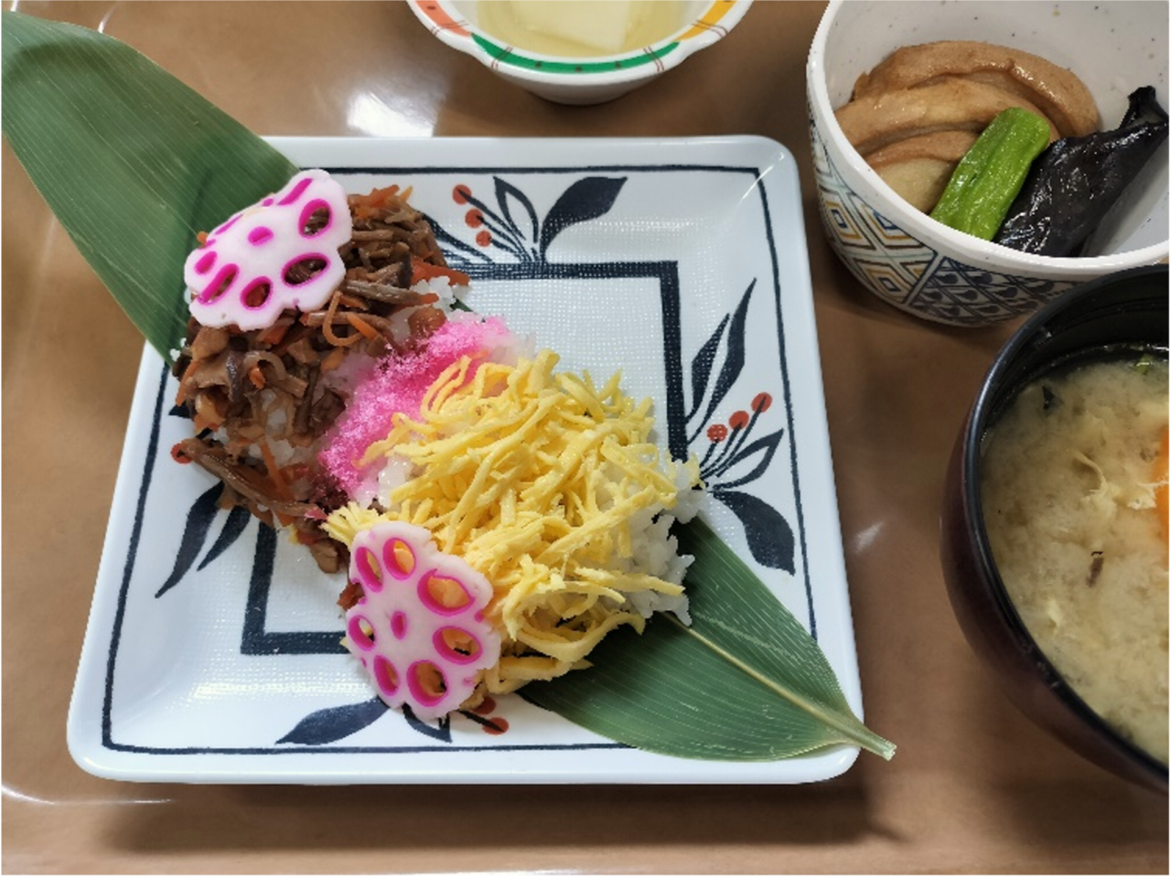 新潟県ご当地献立「笹の葉寿司」